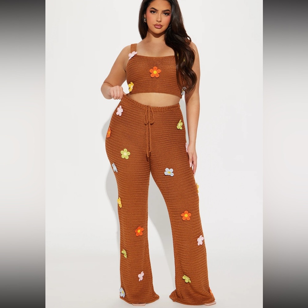 Crochet pants set